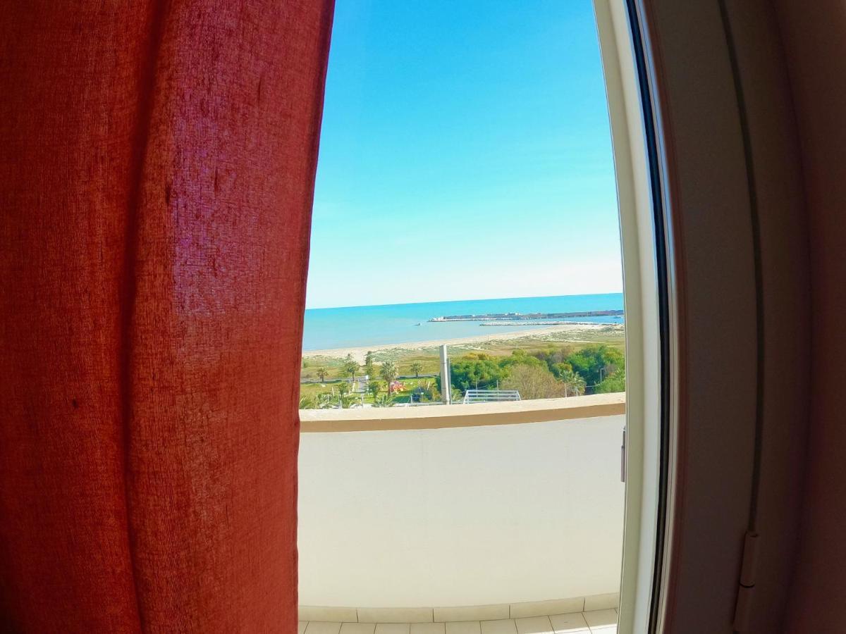 La Bussola Hotell Porto Palo Eksteriør bilde