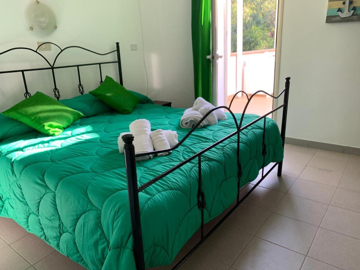 La Bussola Hotell Porto Palo Eksteriør bilde